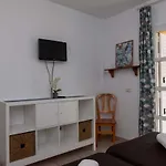 Apartament Benimar 13 - Two Bed Overlooking The Pool *