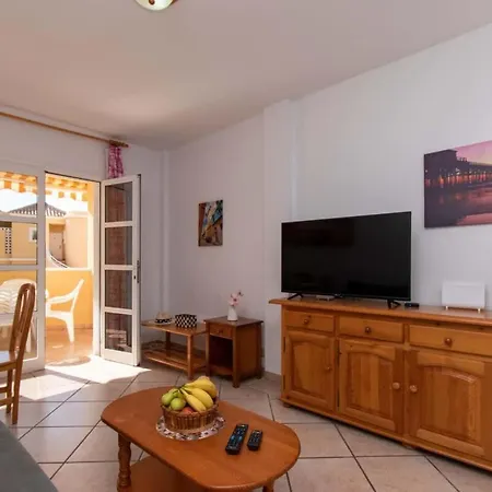 Benimar 13 - Two Bed Overlooking The Pool Apartament