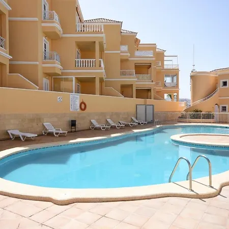 Benimar 13 - Two Bed Overlooking The Pool 아데제