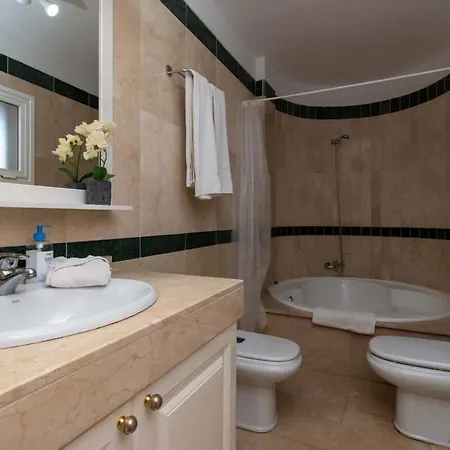 Benimar 13 - Two Bed Overlooking The Pool Апартаменты Адехе