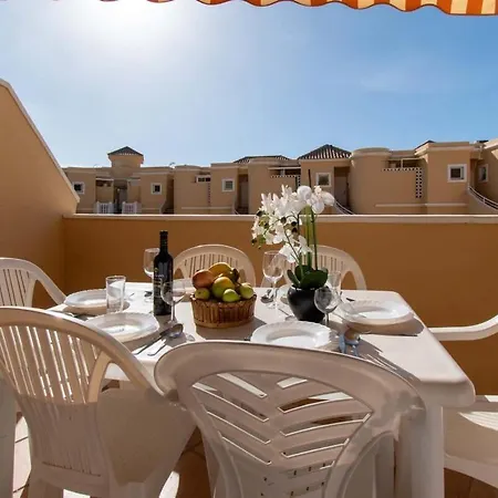 Benimar 13 - Two Bed Overlooking The Pool 아파트 *