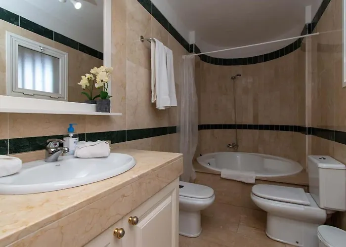 Benimar 13 - Two Bed Overlooking The Pool Appartement Costa Adeje (Tenerife)