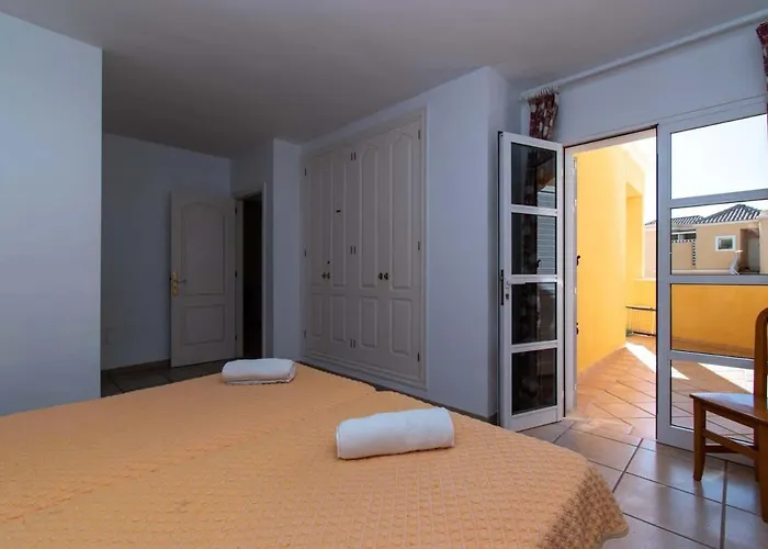 Benimar 13 - Two Bed Overlooking The Pool Appartement Costa Adeje (Tenerife)