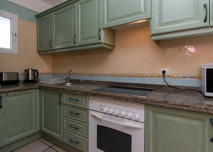 Benimar 13 - Two Bed Overlooking The Pool Appartement